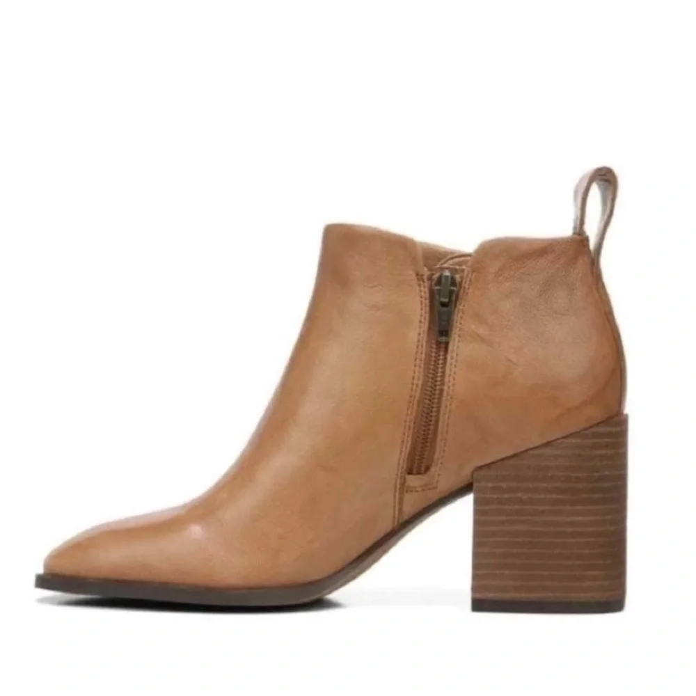 Vionic Alyssa Toffee Leather Ankle Boots Stacked Block Heel Square Toe Size 7.5